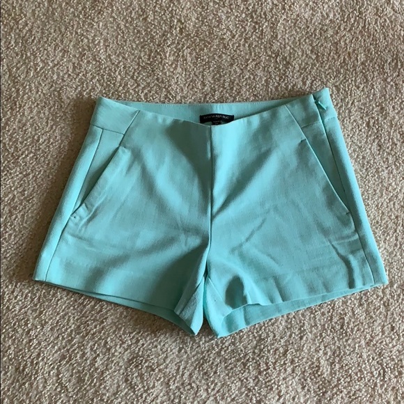 Banana Republic Pants - Banana Republic Aqua Shorts size 4 regular